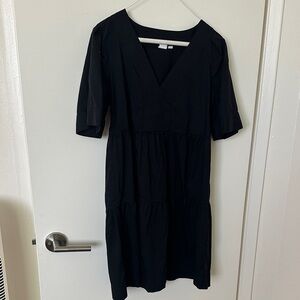 Gap Black V-Neck poplin tiered Dress